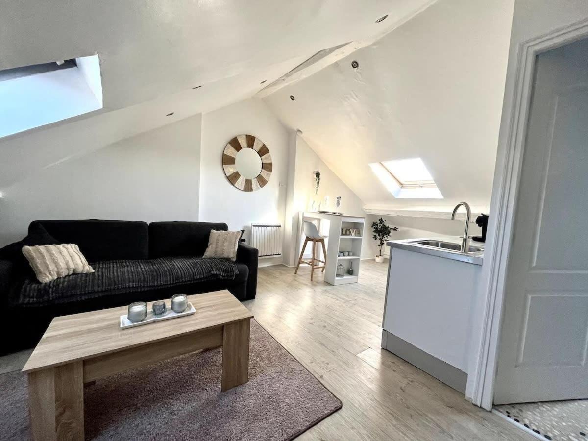 The Little French Studio - Fontainebleau Apartment Exterior photo