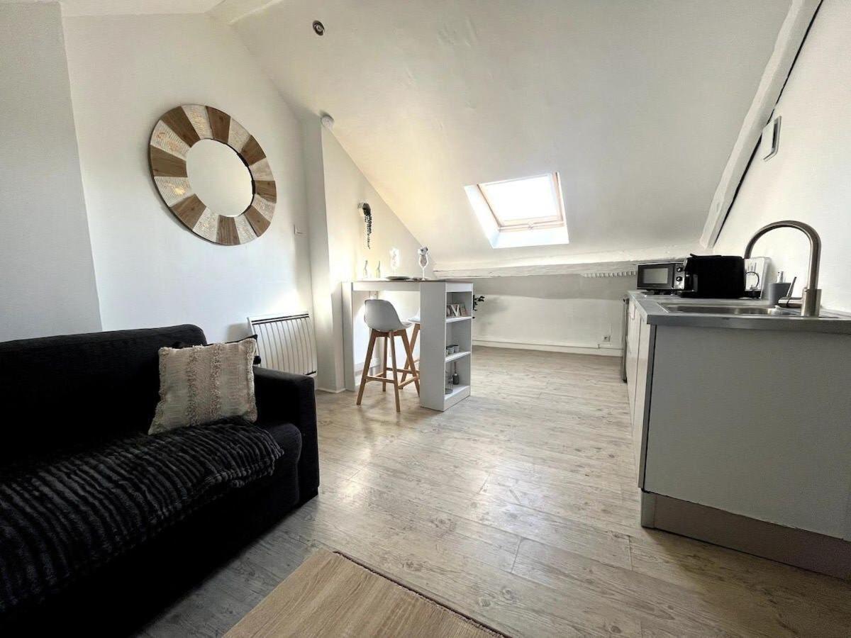 The Little French Studio - Fontainebleau Apartment Exterior photo